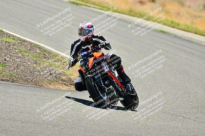 media/Apr-13-2025-TrackXperience (Sun) [[fb1ef998a6]]/Level 2 (Intermediate)/Turns 4 and 6 (Session 4)/